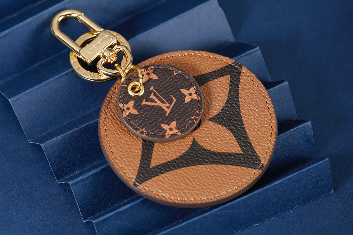 A1Q95E7 Popular bag 's charms accessories