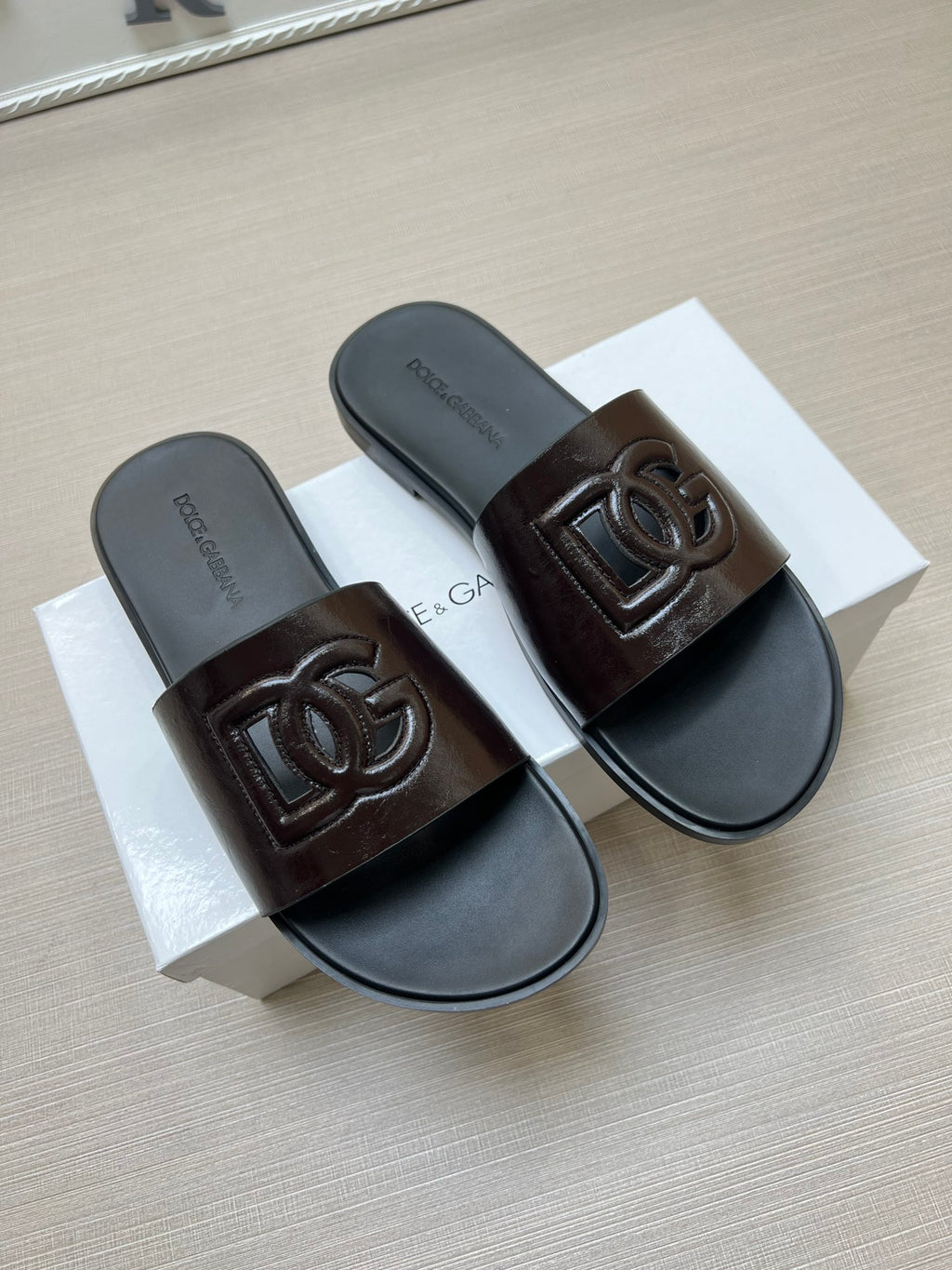 Z5ZA64 Popular slippers