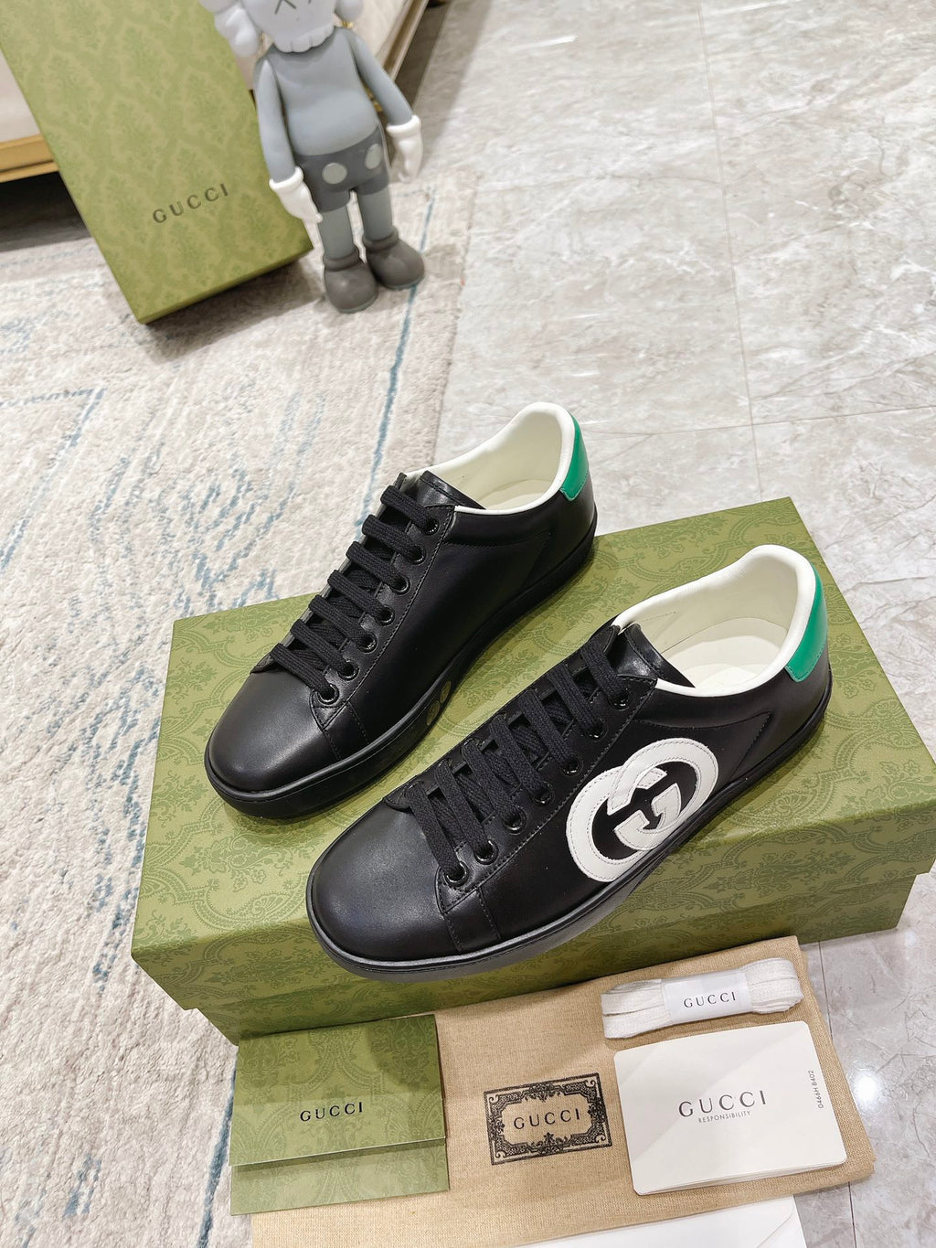 Z2Q105B209 Popular high-quality Shoes