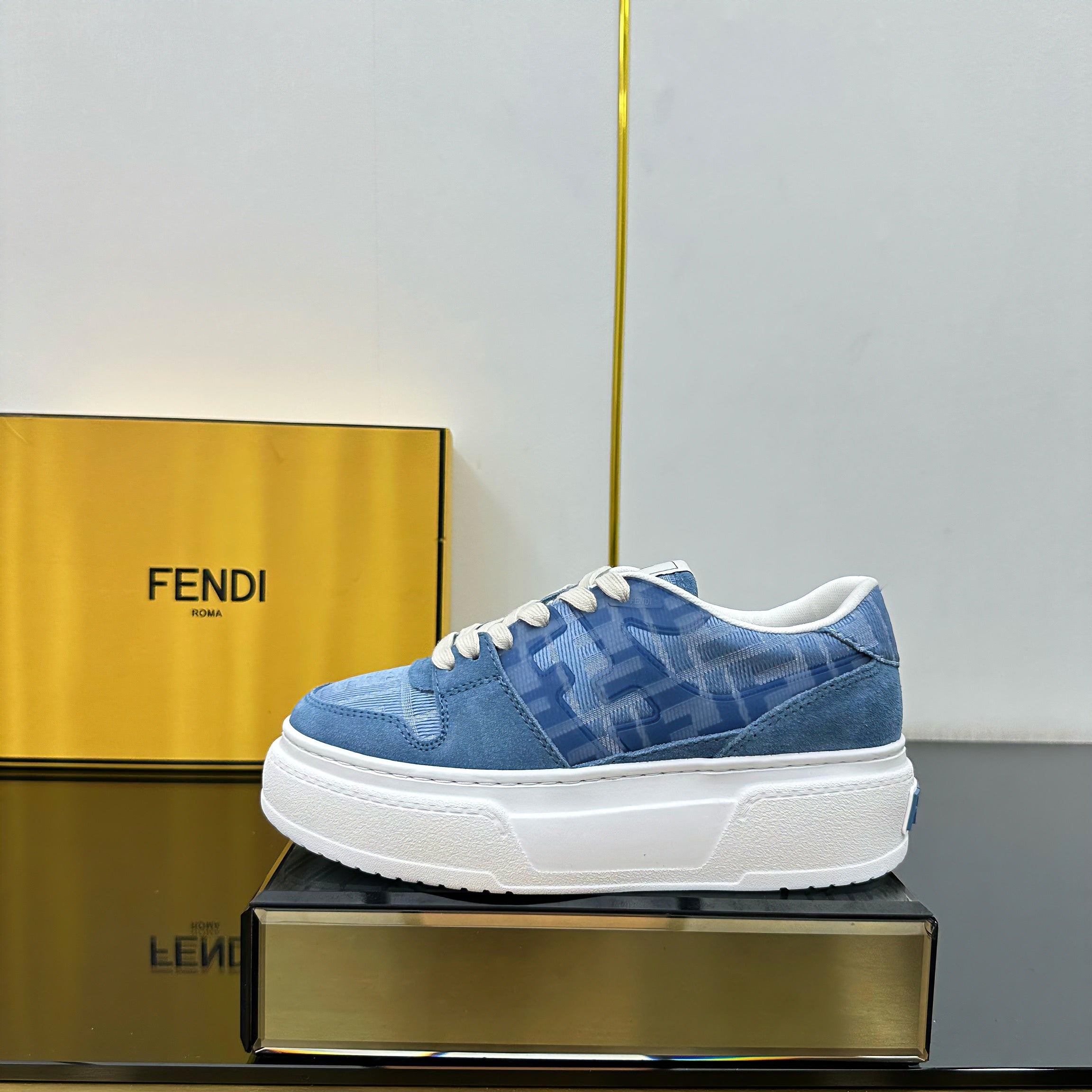 Z2Q105F418 Popular high-quality Shoes