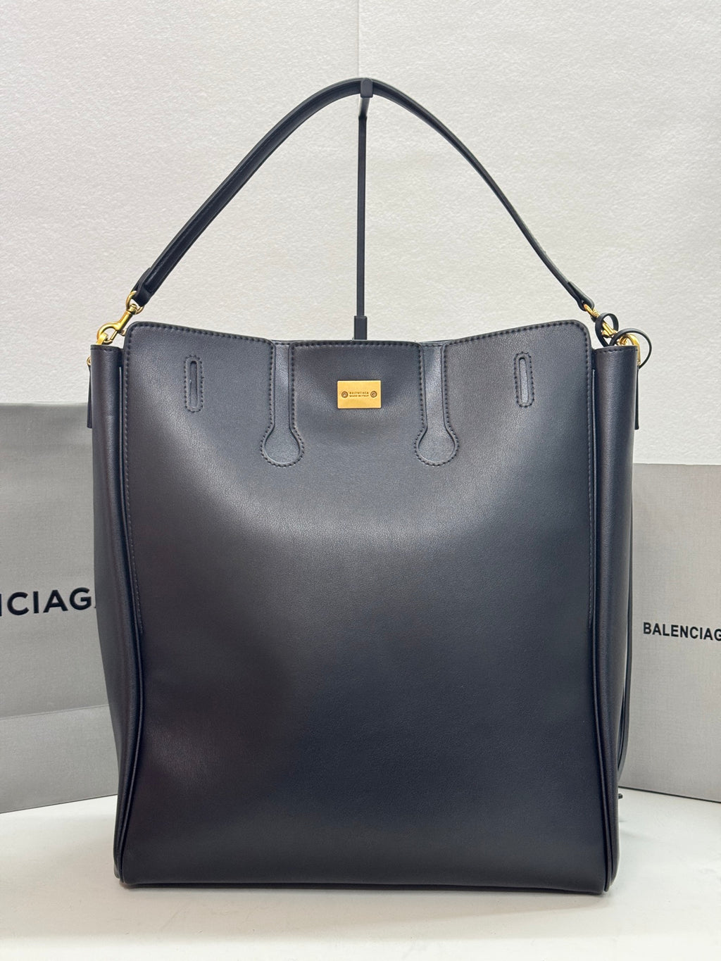 B1P36J121 Popular leather bag