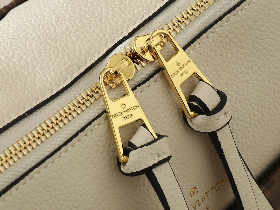 B1W35E115 Popular leather bag