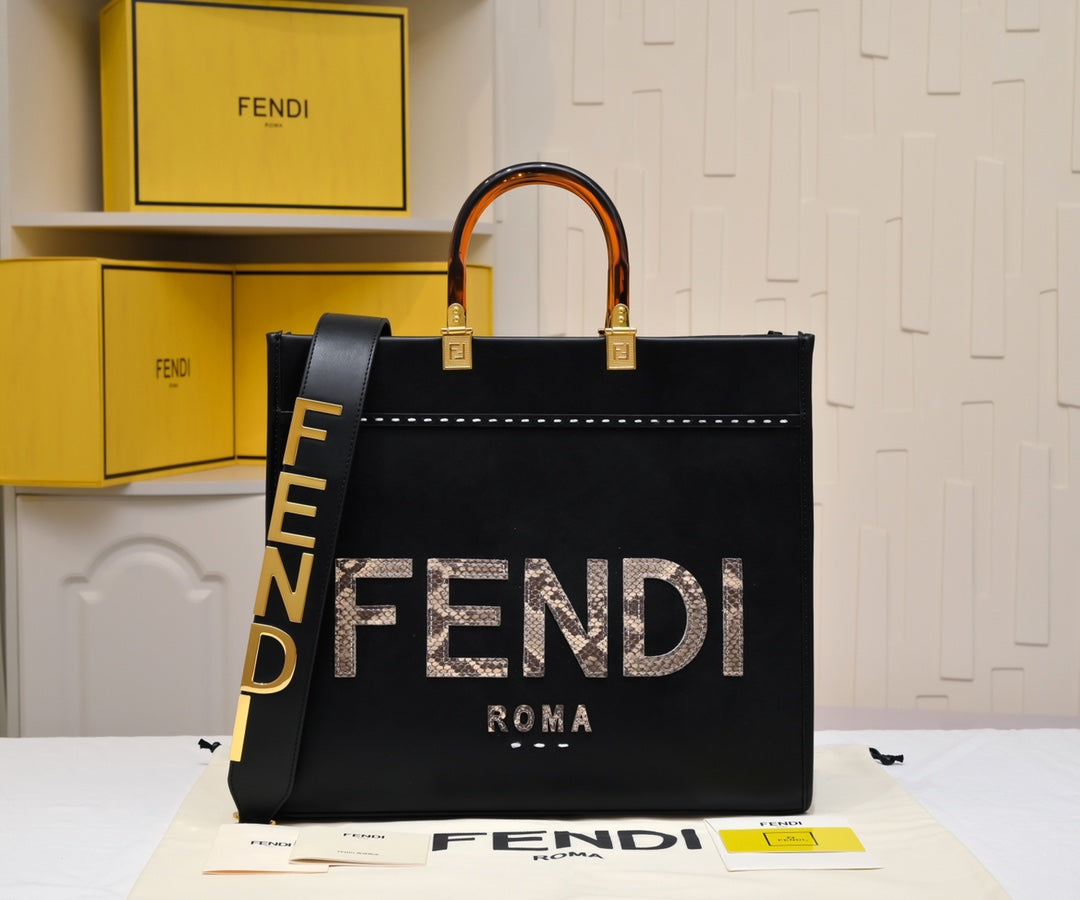 B1P36F104 Popular leather bag