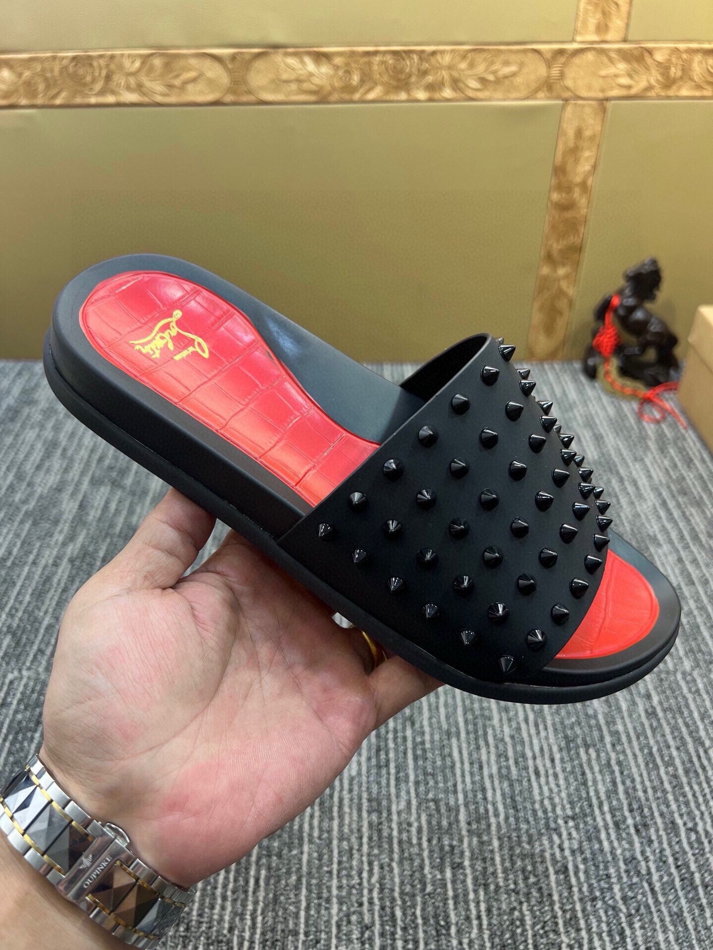 Z5ZA127 Popular slippers