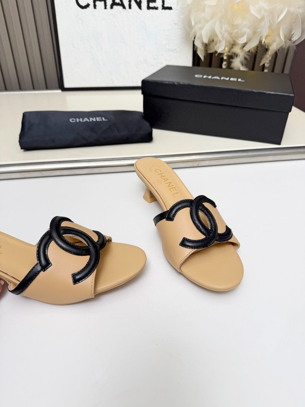 ZPX76C4  Popular high-quality leather slippers