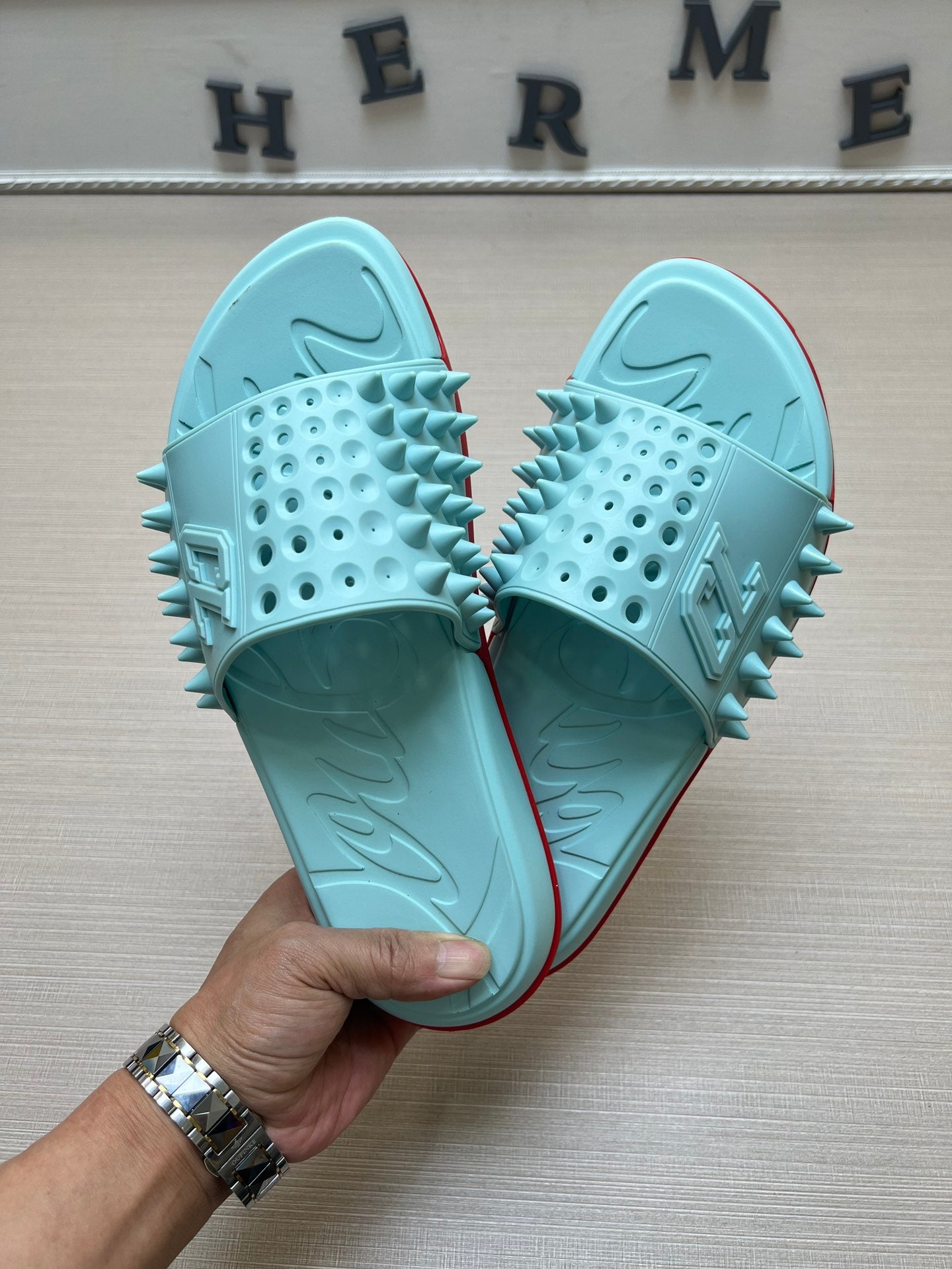 Z5ZA18 Popular slippers