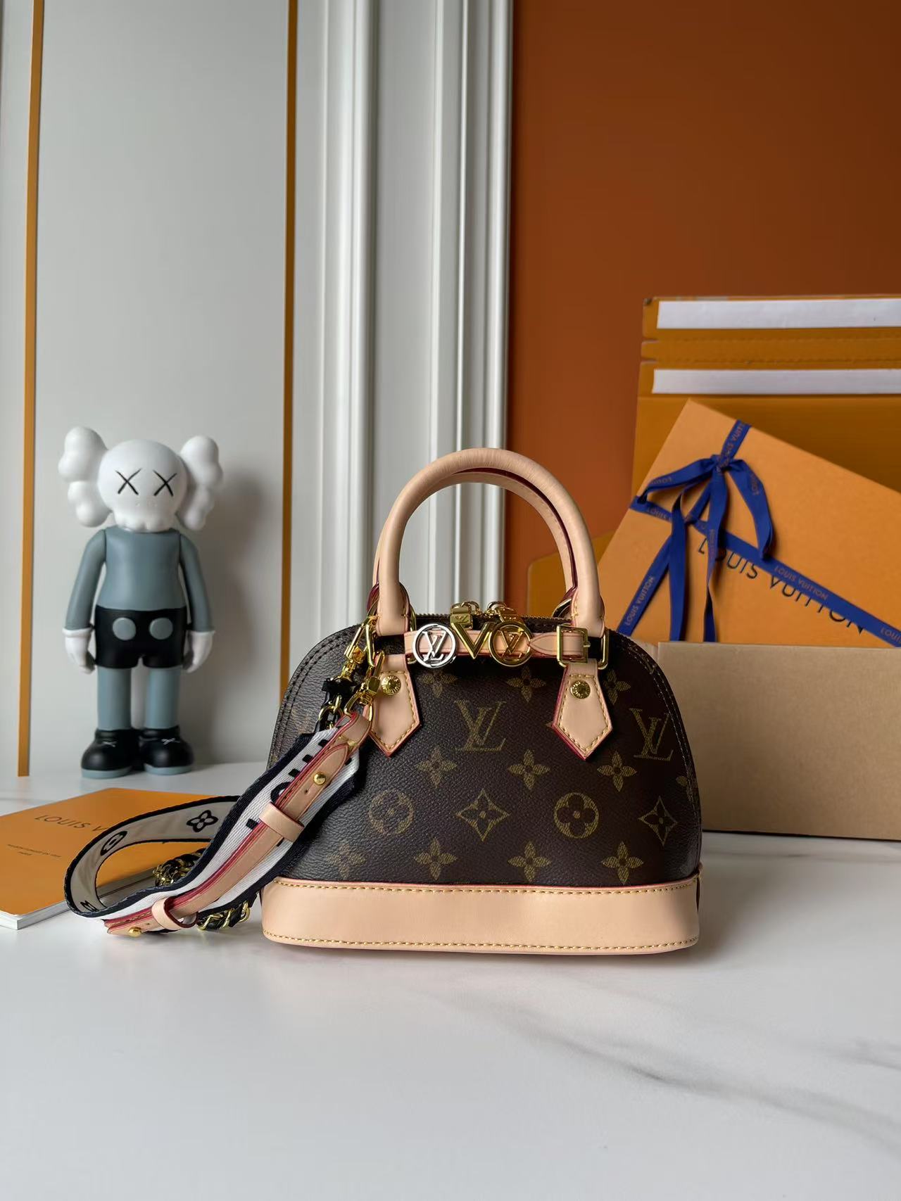 B1P46E95 Popular leather bag