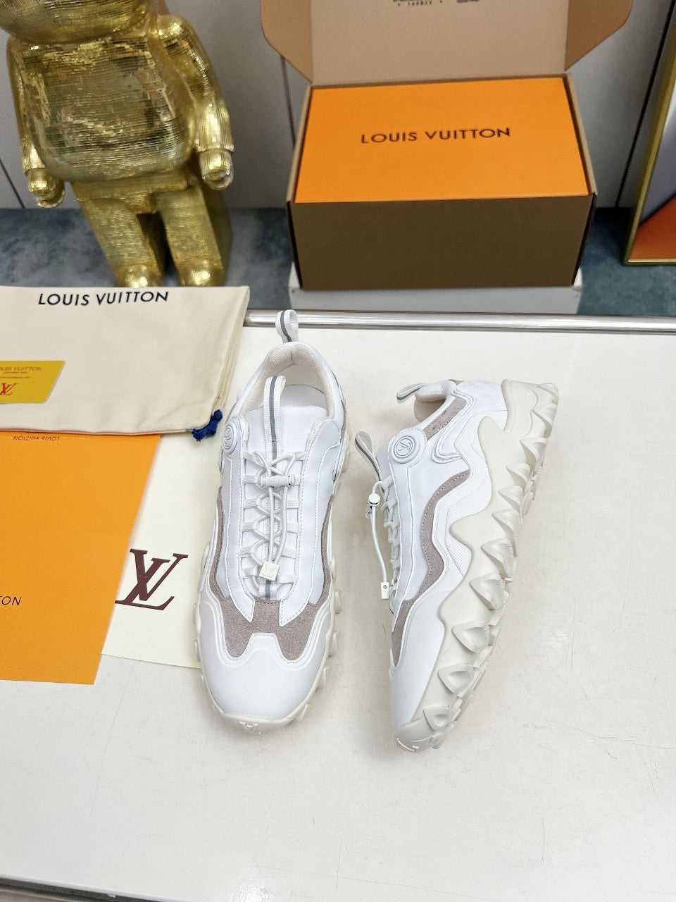 Z2Q105E284 Popular high-quality Shoes