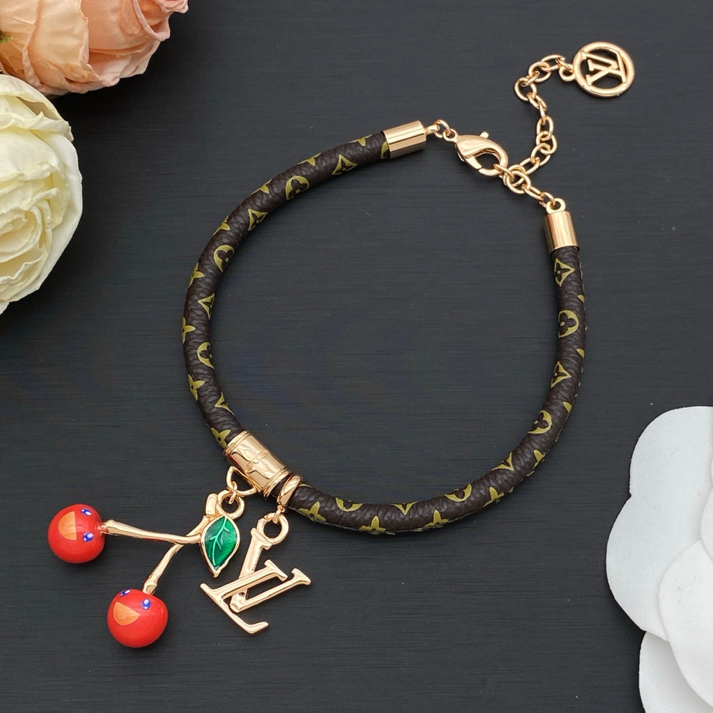 X1N36E82X Popular  Bracelets