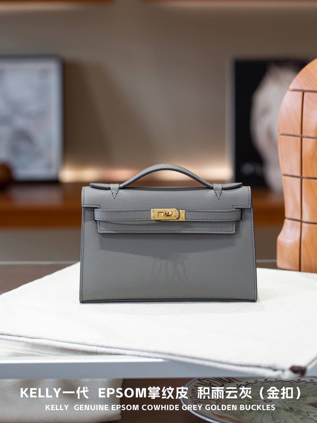 B1R66A4 Popular leather bag