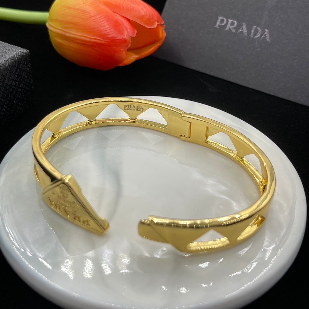 X1Y83PD72K  Popular Bracelets