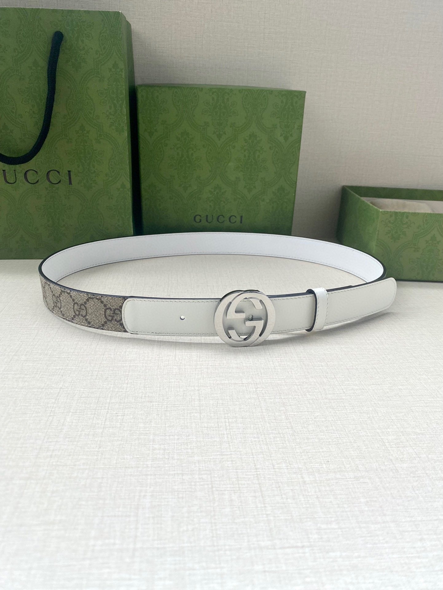 P1W15B152 Popular  High quality belt With full package