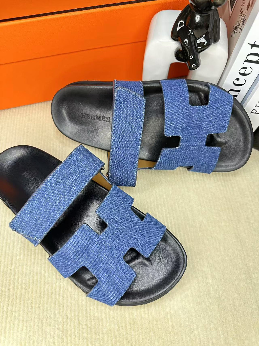 Z2Q55H27 Popular  leather shoes