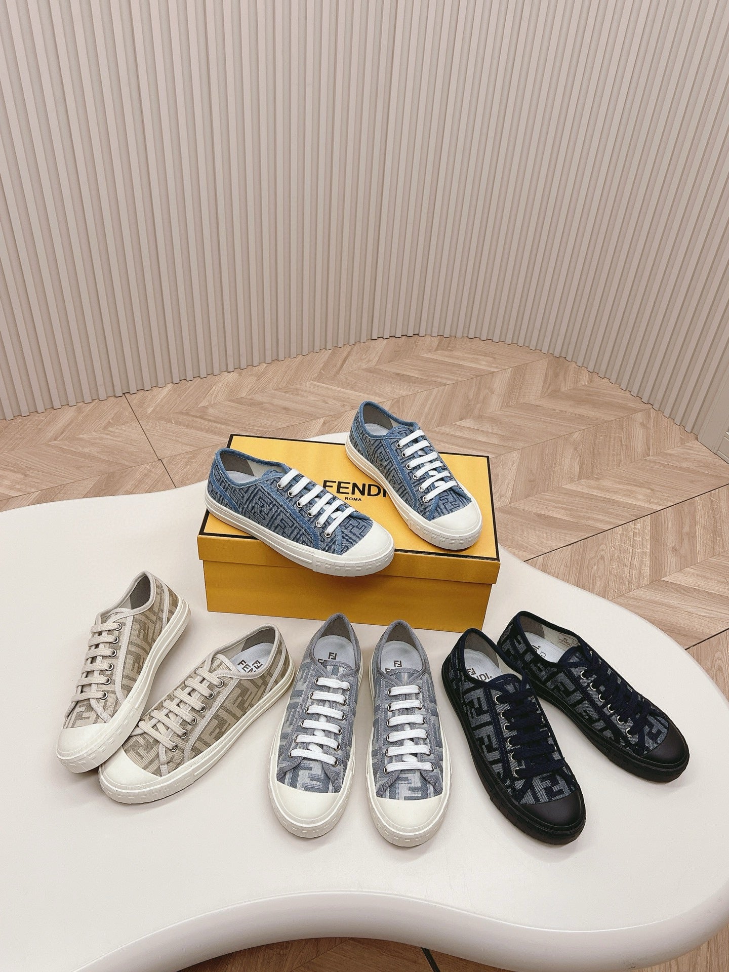 Z2Q105F423 Popular high-quality Shoes