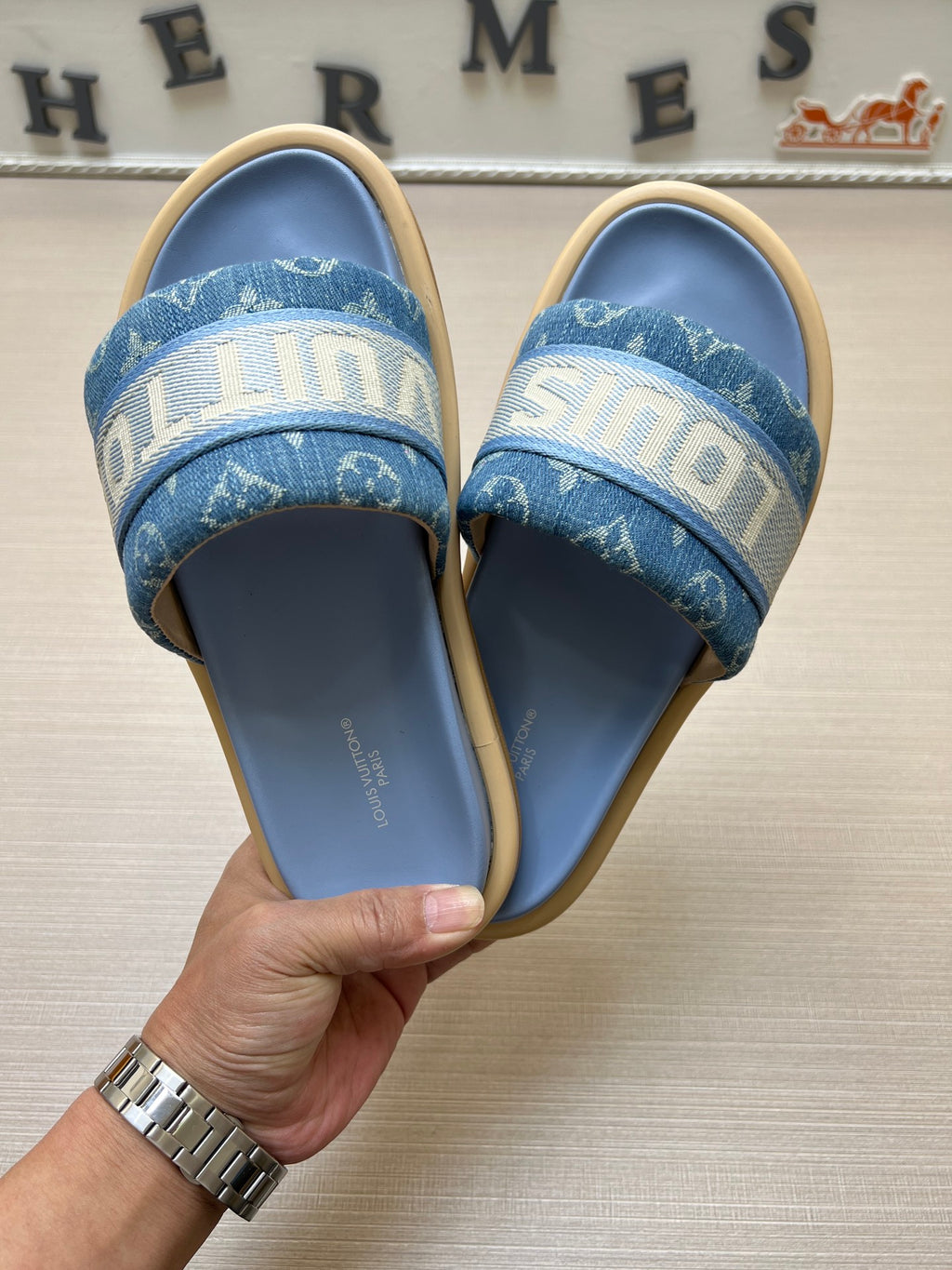 Z5Z35E301 Popular Slippers