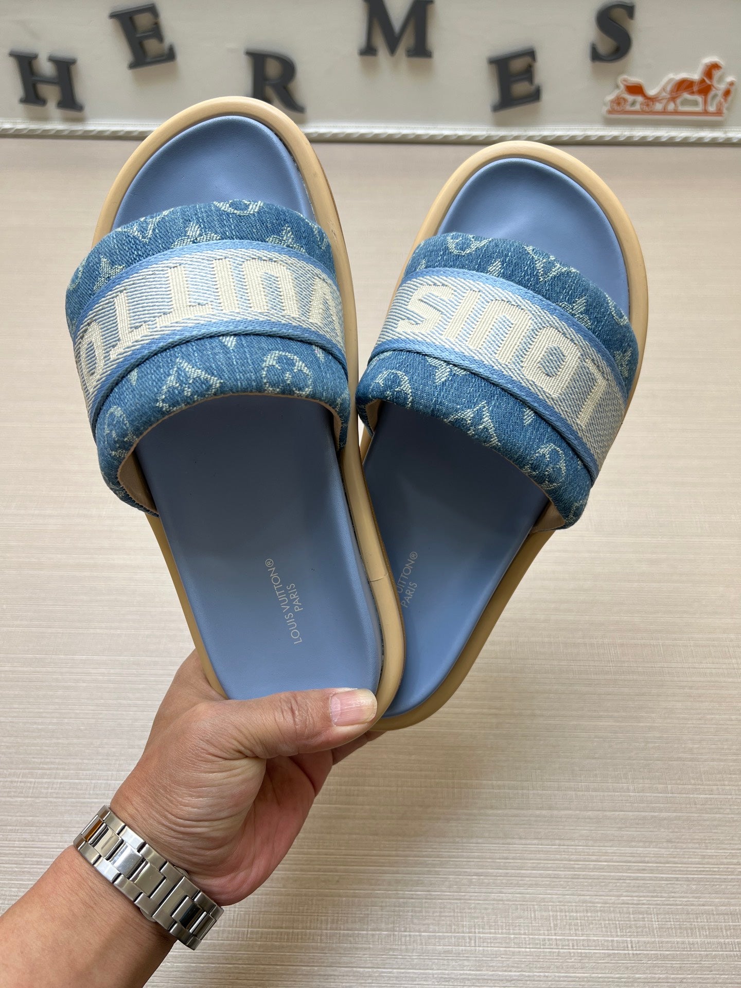 Z5Z35E301 Popular Slippers