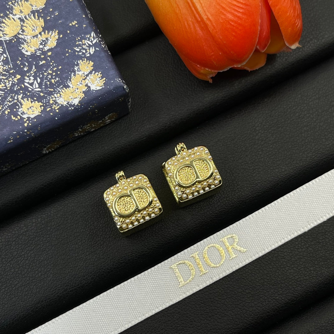 X1Z94D774E Popular  Earrings