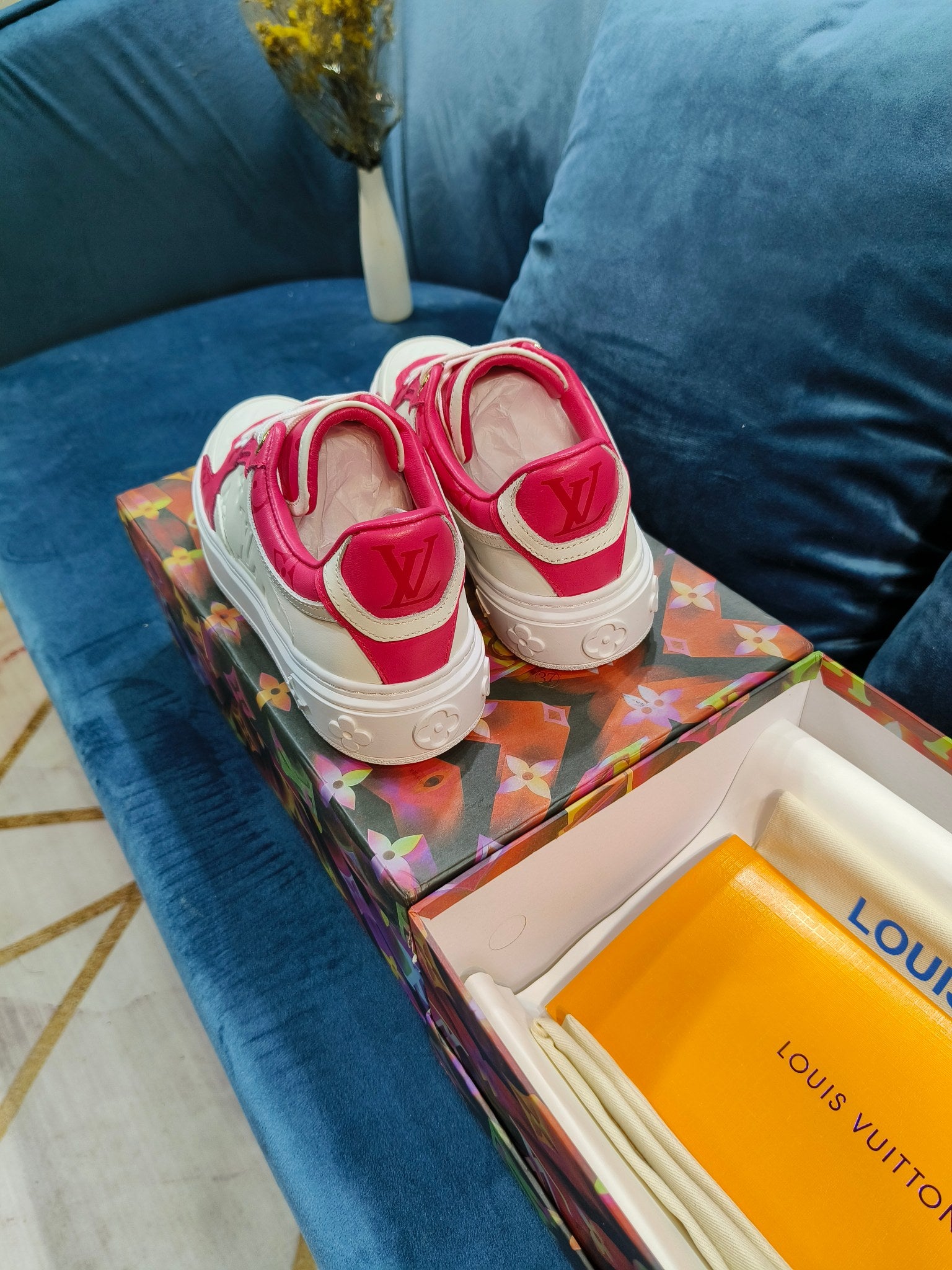 Z2YE45 Popular Sneakers