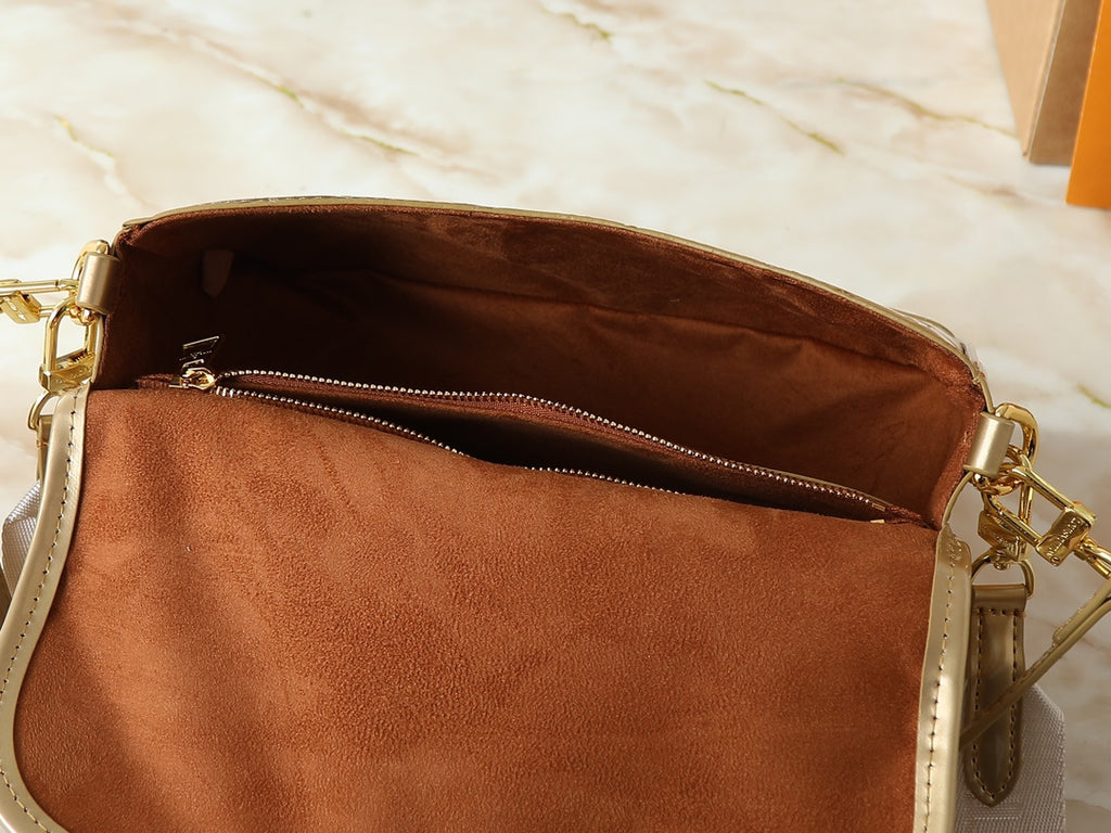 B1P36E41 Popular leather bag