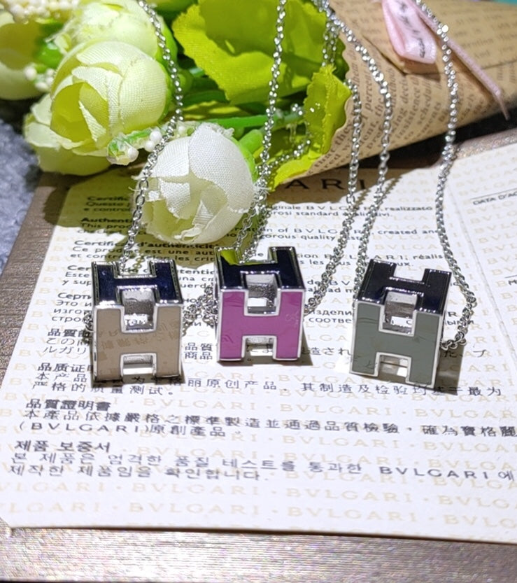 X1Q85H322X Popular Necklaces