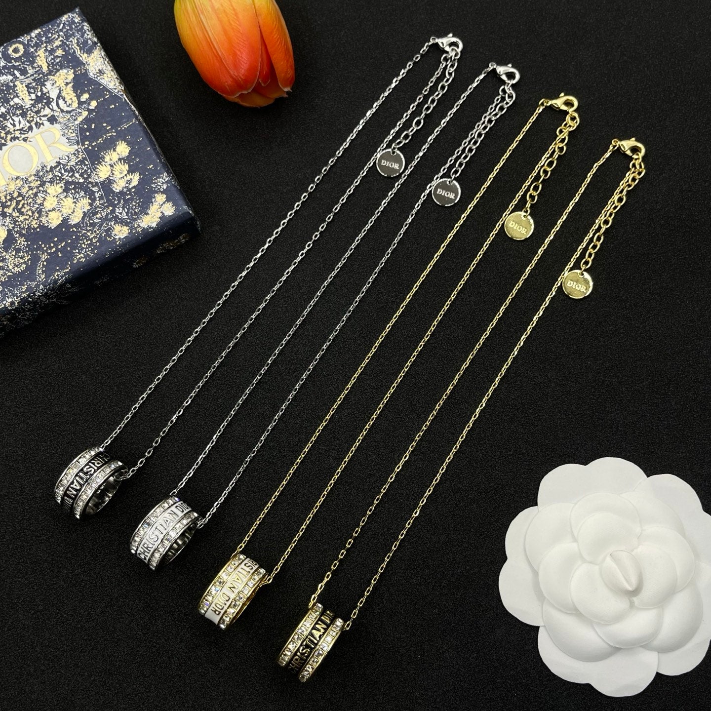 X1Q85D61X Popular Necklace