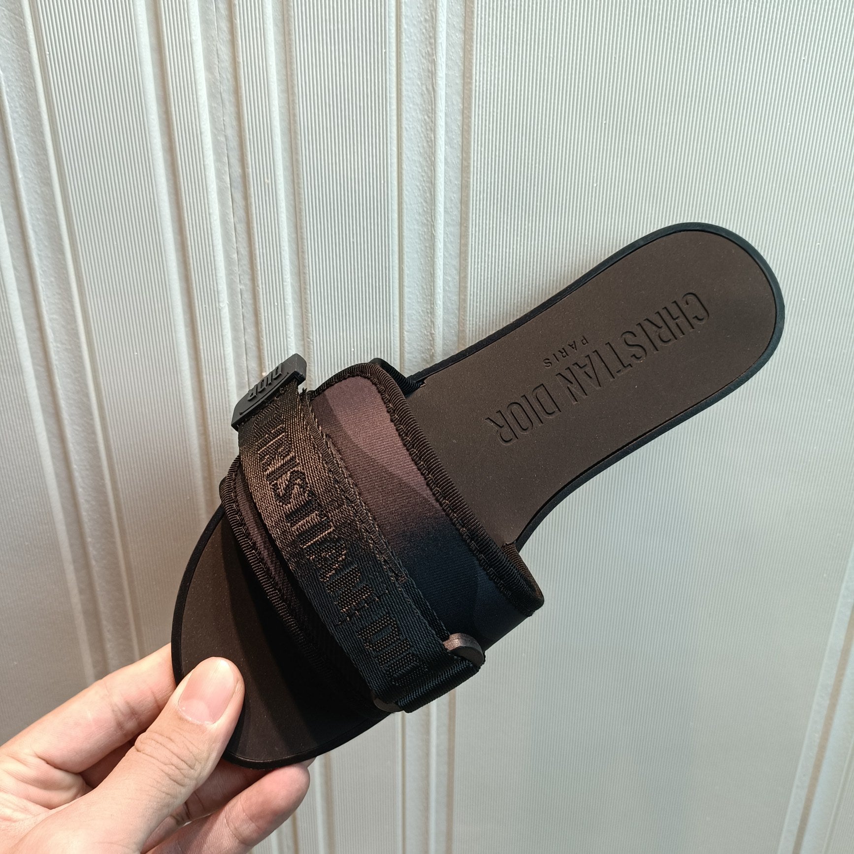 Z1ZD20 Popular Slippers