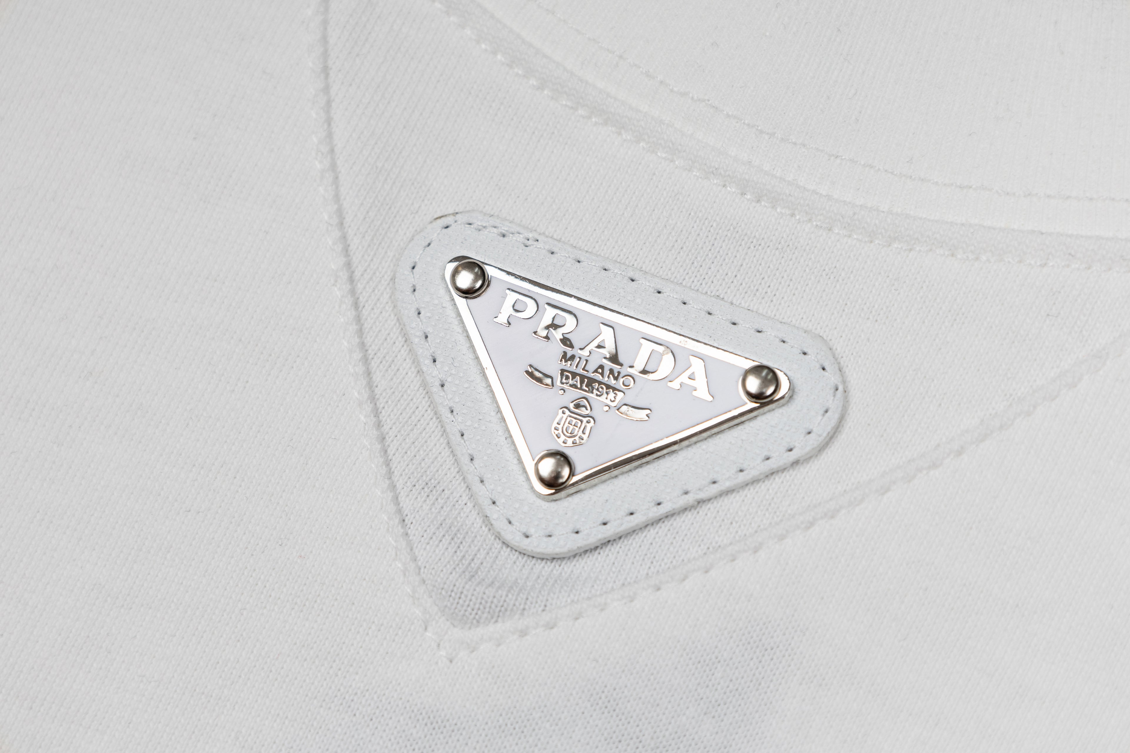 U1R76P40 Popular T-shirts