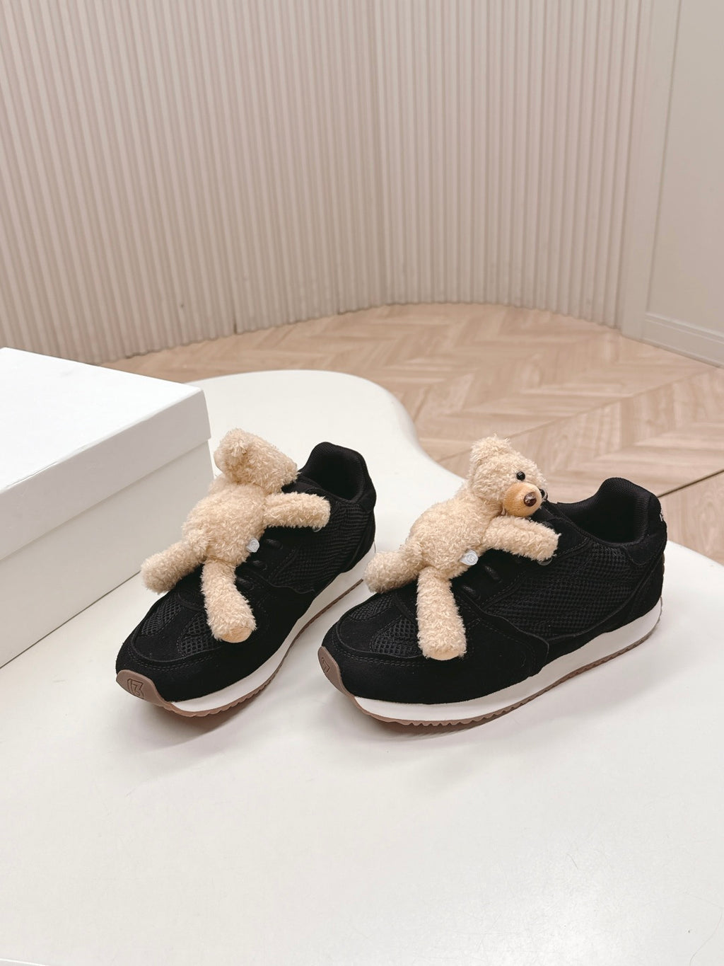 Z2Q95A140  Popular high-quality Shoes