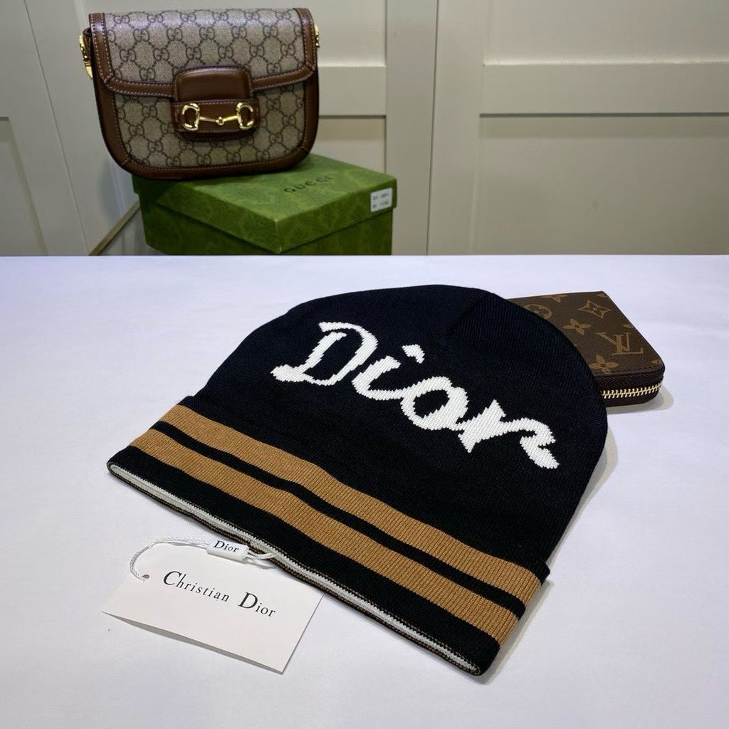 M1R86D59 Popular hats