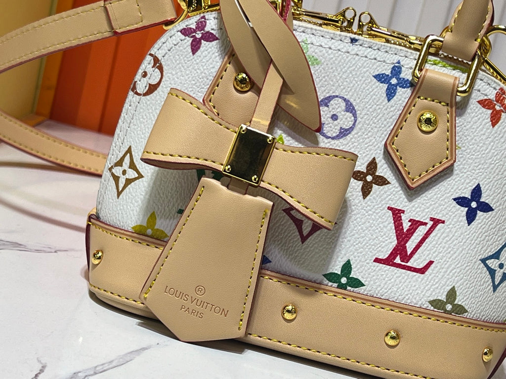 B1P46E104 Popular leather bag