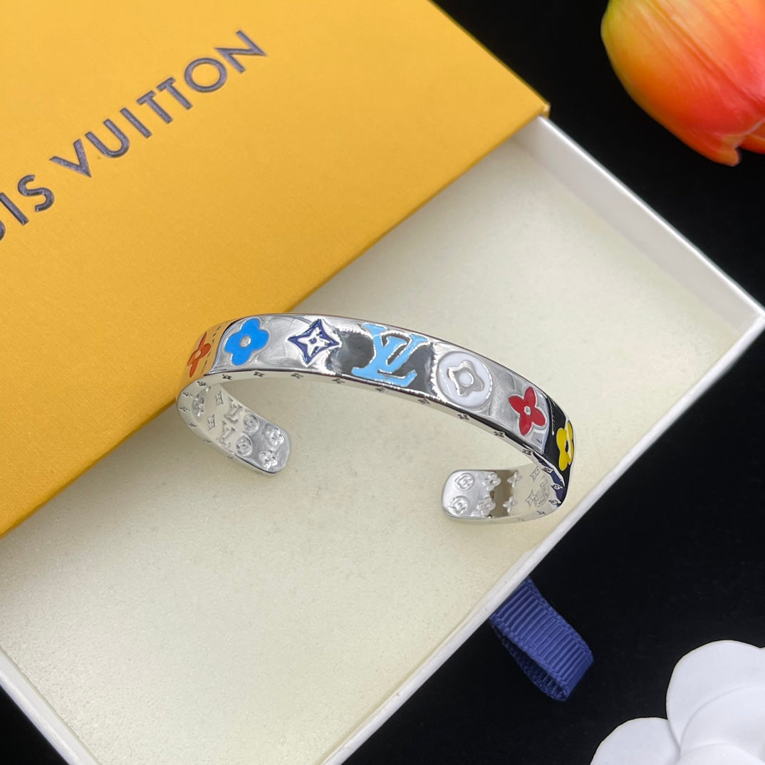 X1Z94E1054K  Popular Bracelets