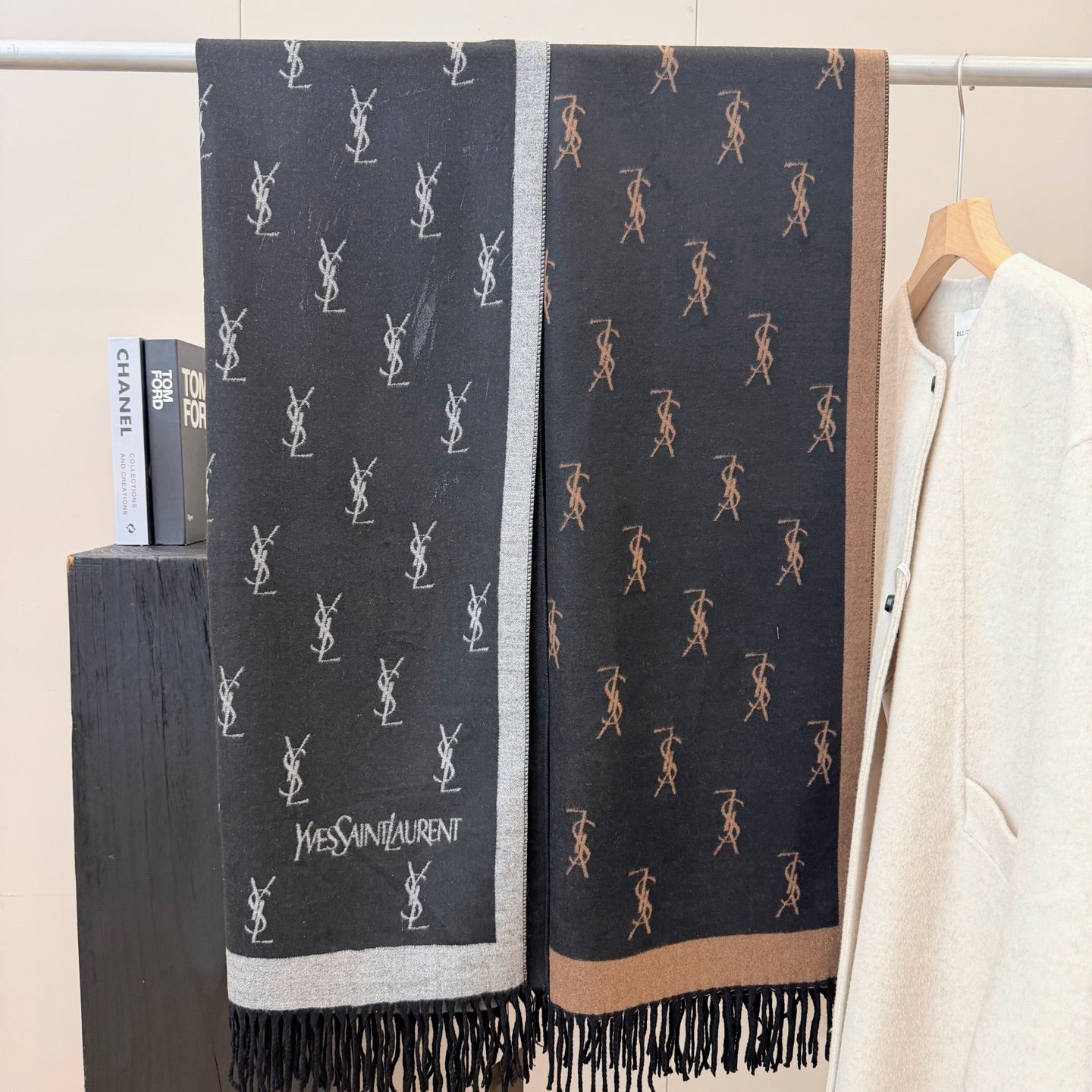 W1R86SL1  Popular Winter Scarves