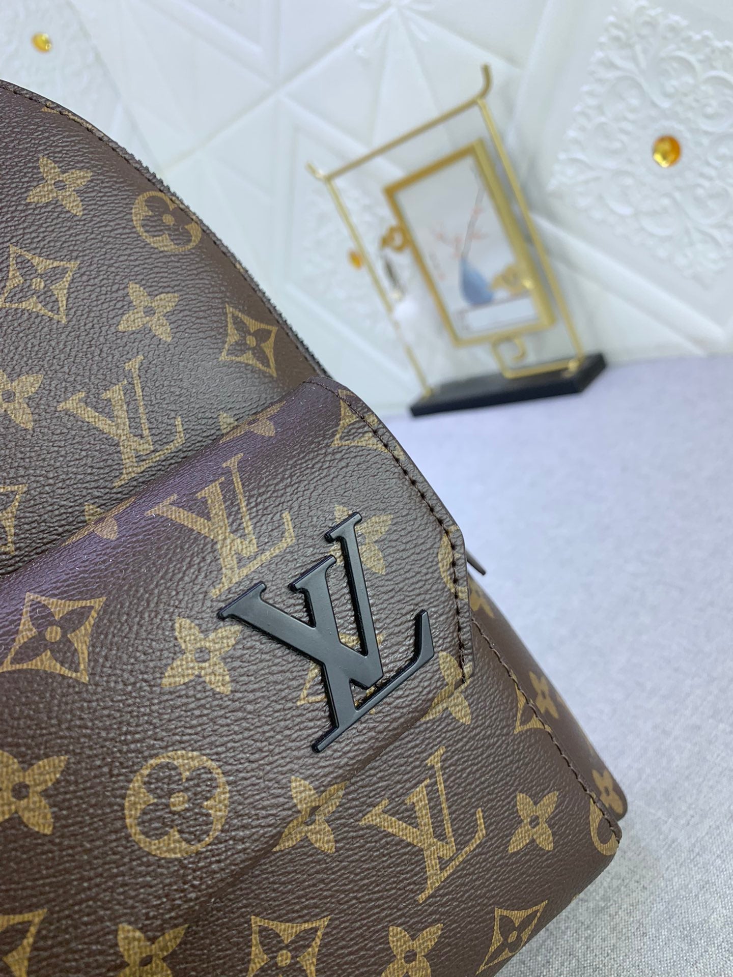 B12X44E340 Popular leather bag 
