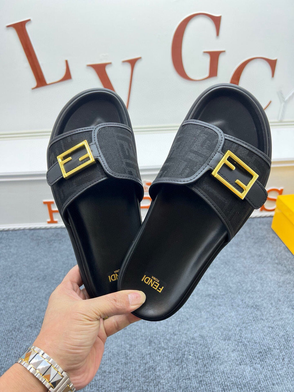 Z5ZF37 Popular slippers