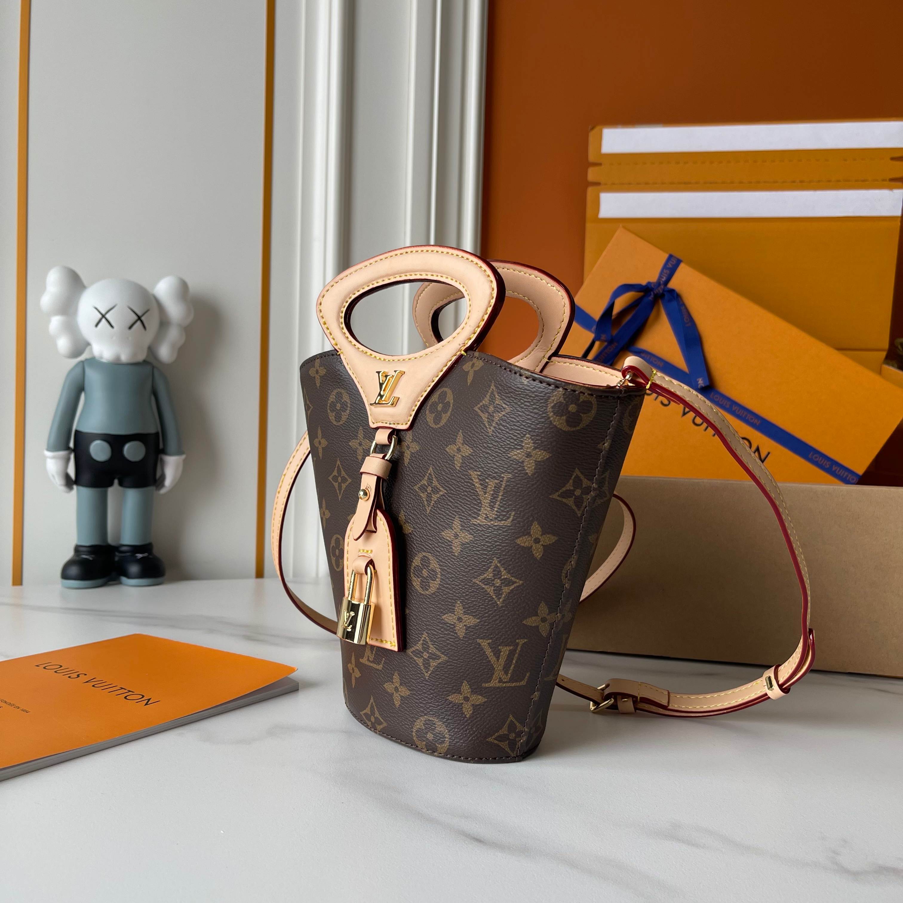 B1N55E80 Popular  leather bag