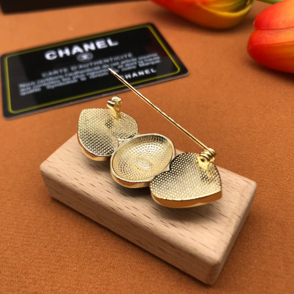 X14C858  Popular Brooch