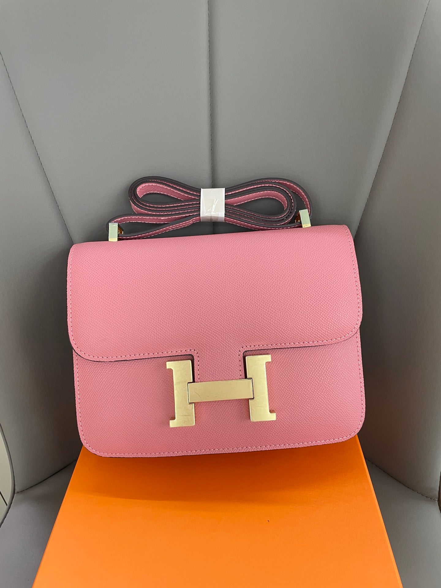 B1N55H63 Popular  leather bag