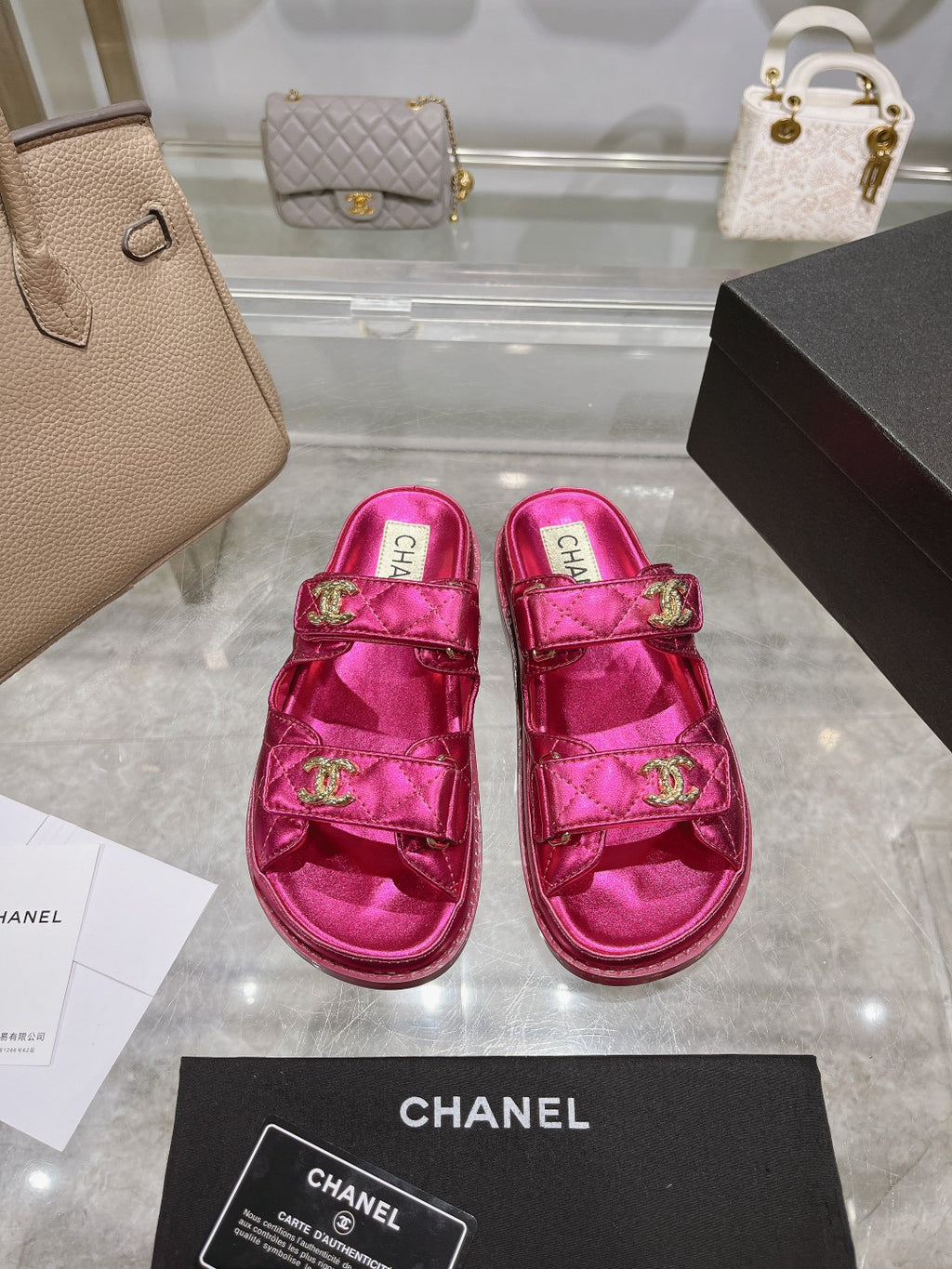 Z2R45C9  Popular leather shoes
