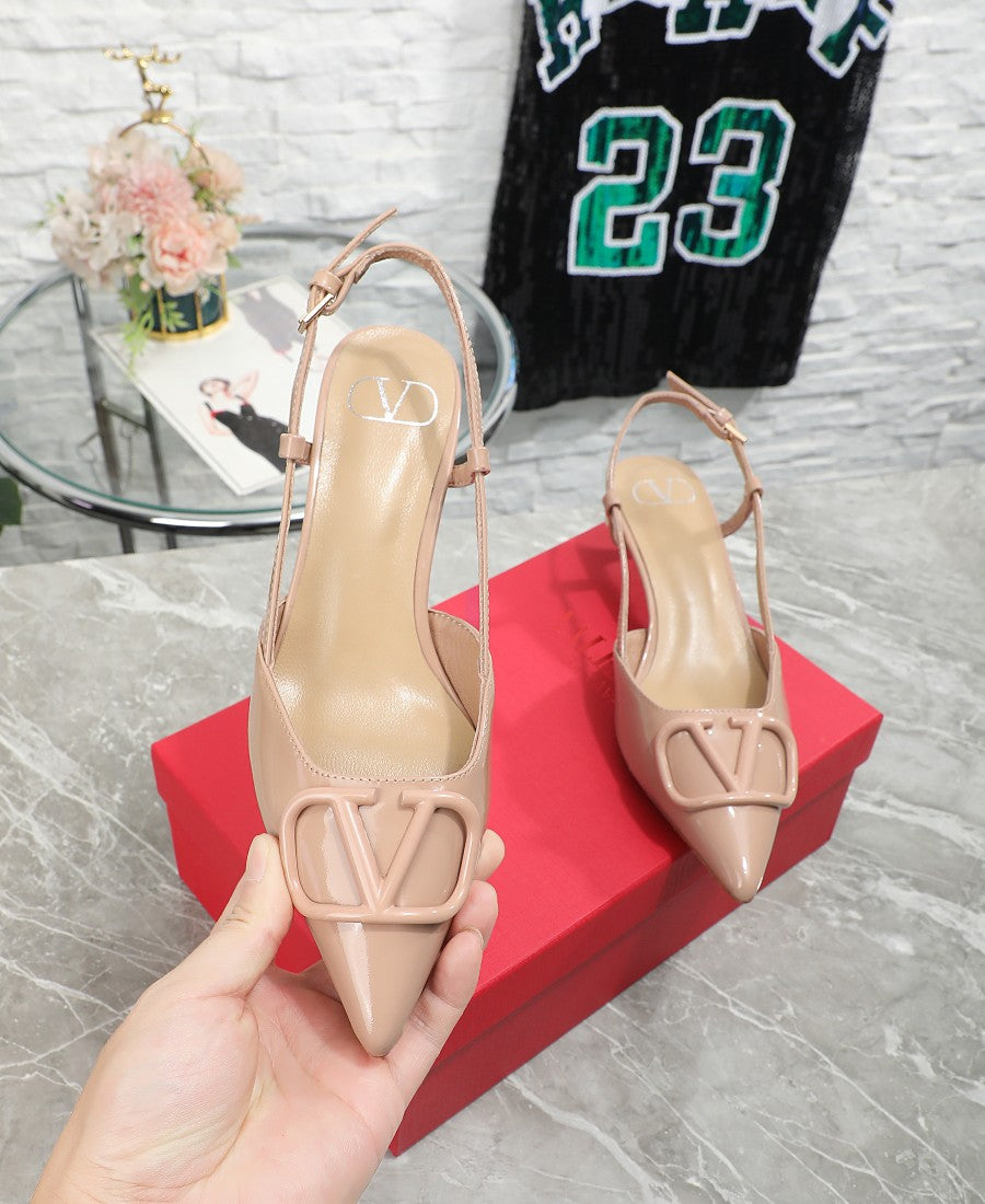 Z2R45VL18 Popular leather  High heels