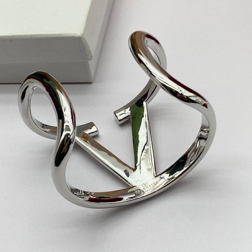 X1Q85VL8K  Popular Bracelets