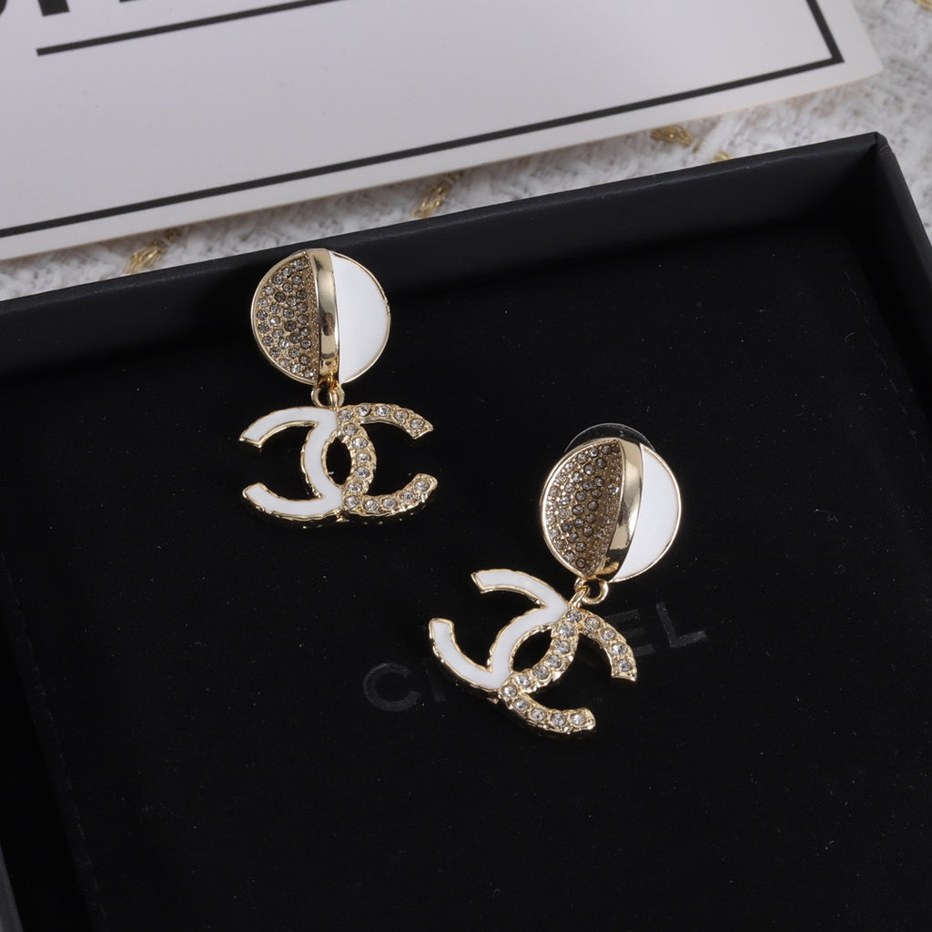 X1Z54C371E Popular Earrings