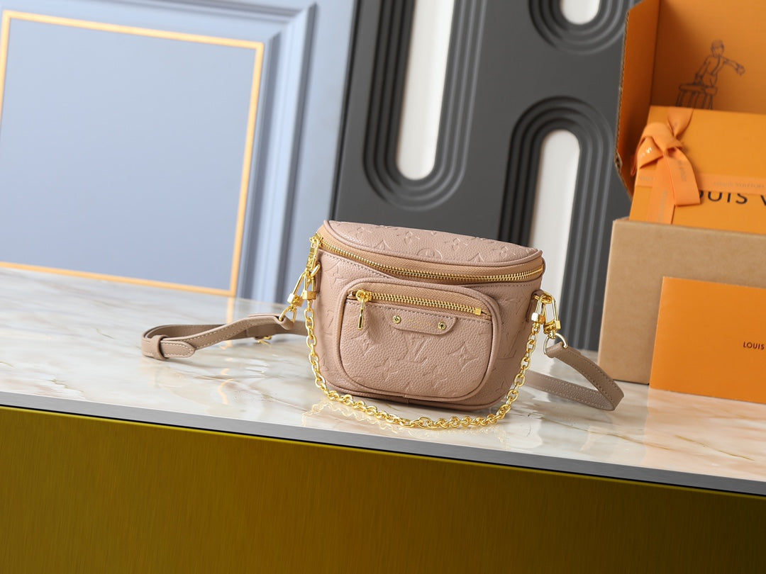 B1P46E72 Popular leather bag