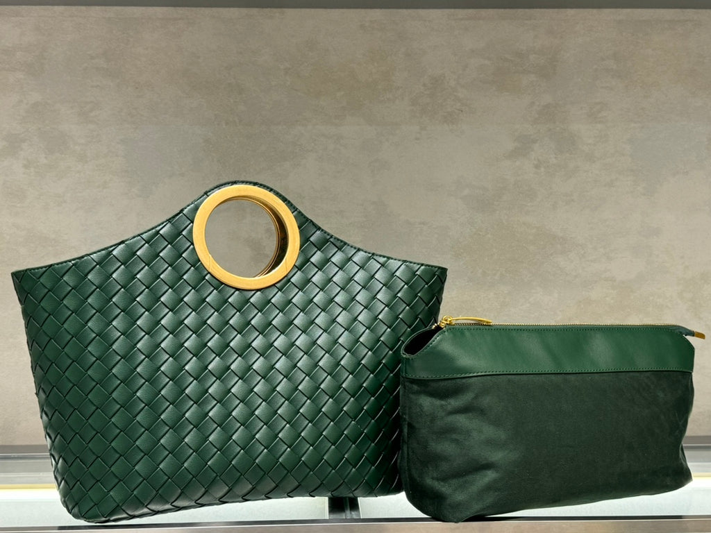 B1X104A70 Popular   High quality leather bag