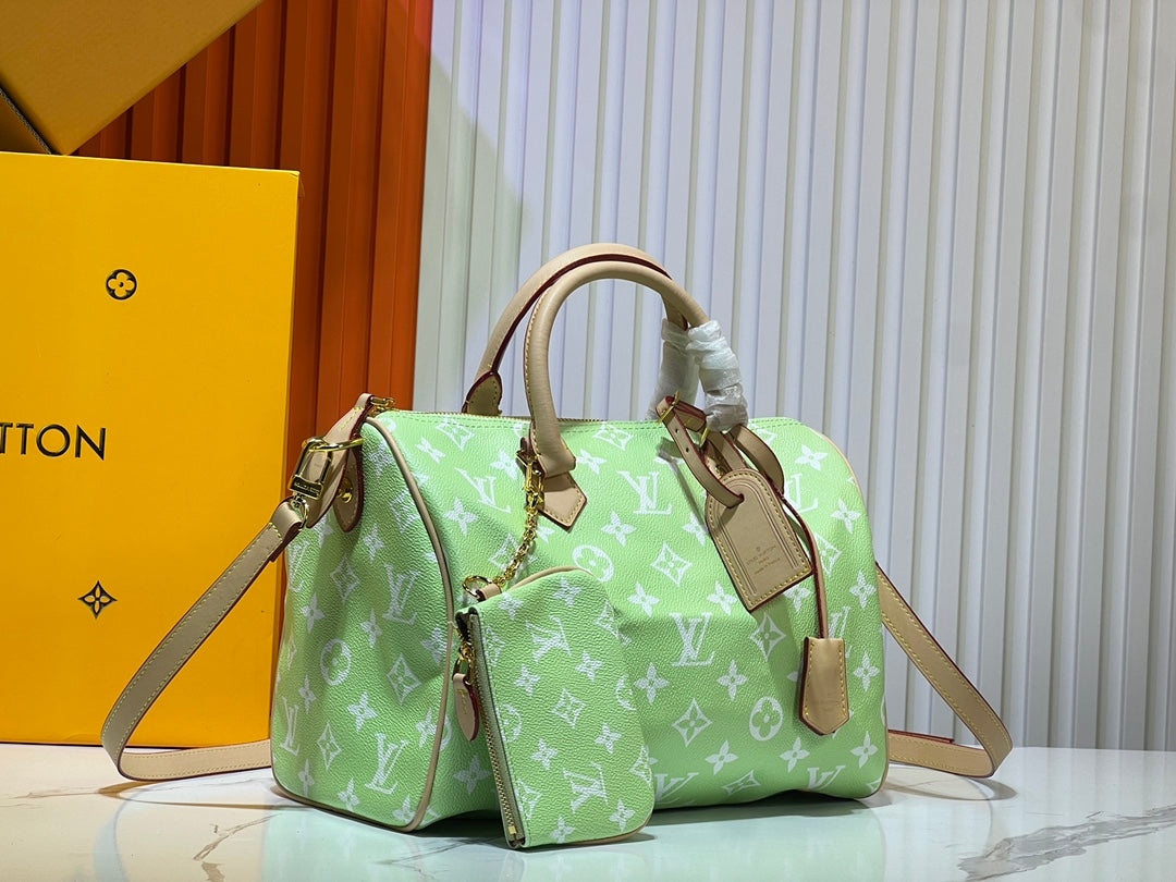 B1X55E17 Popular  leather bag