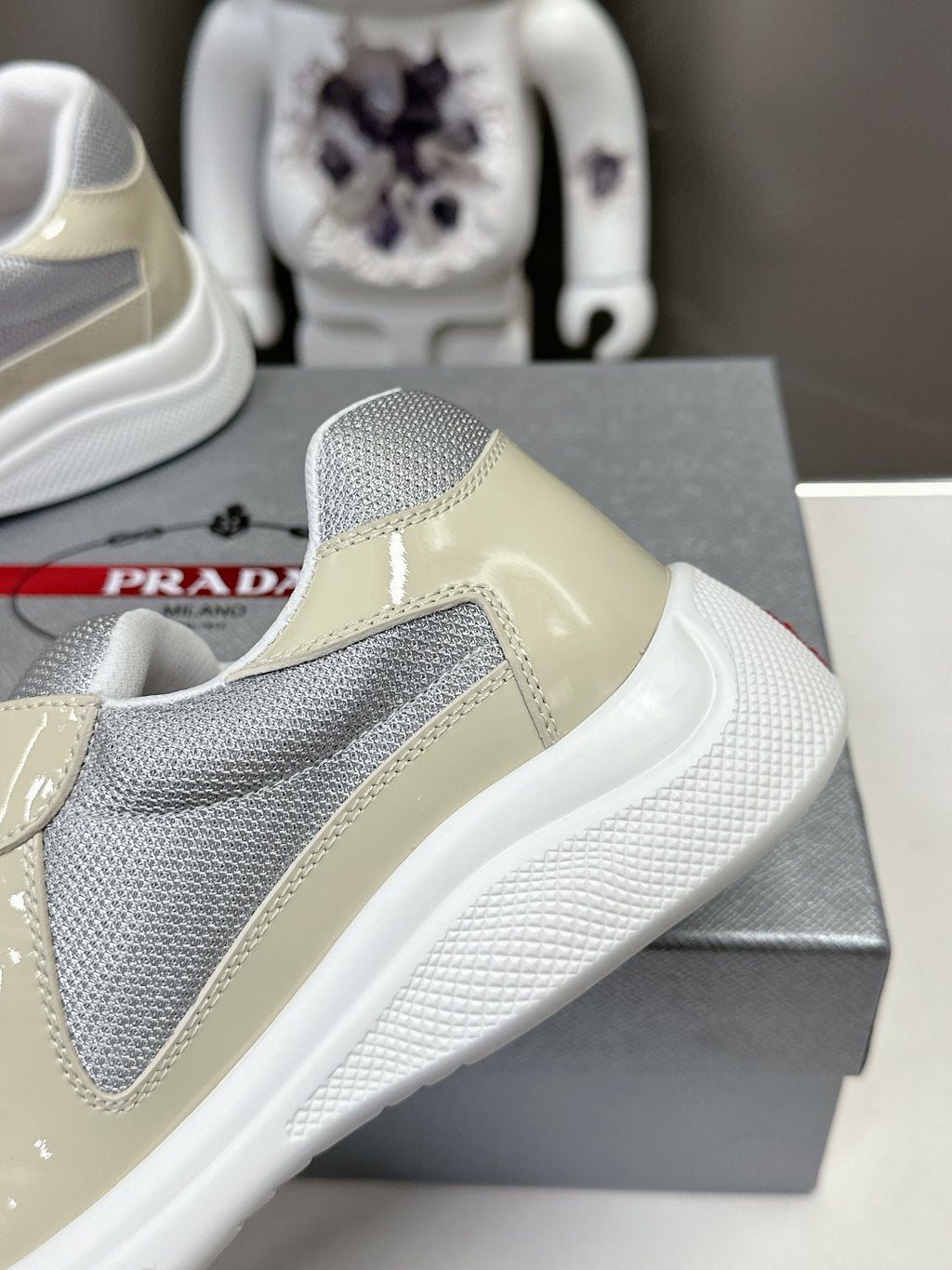 Z2Q105P384 Popular high-quality Shoes