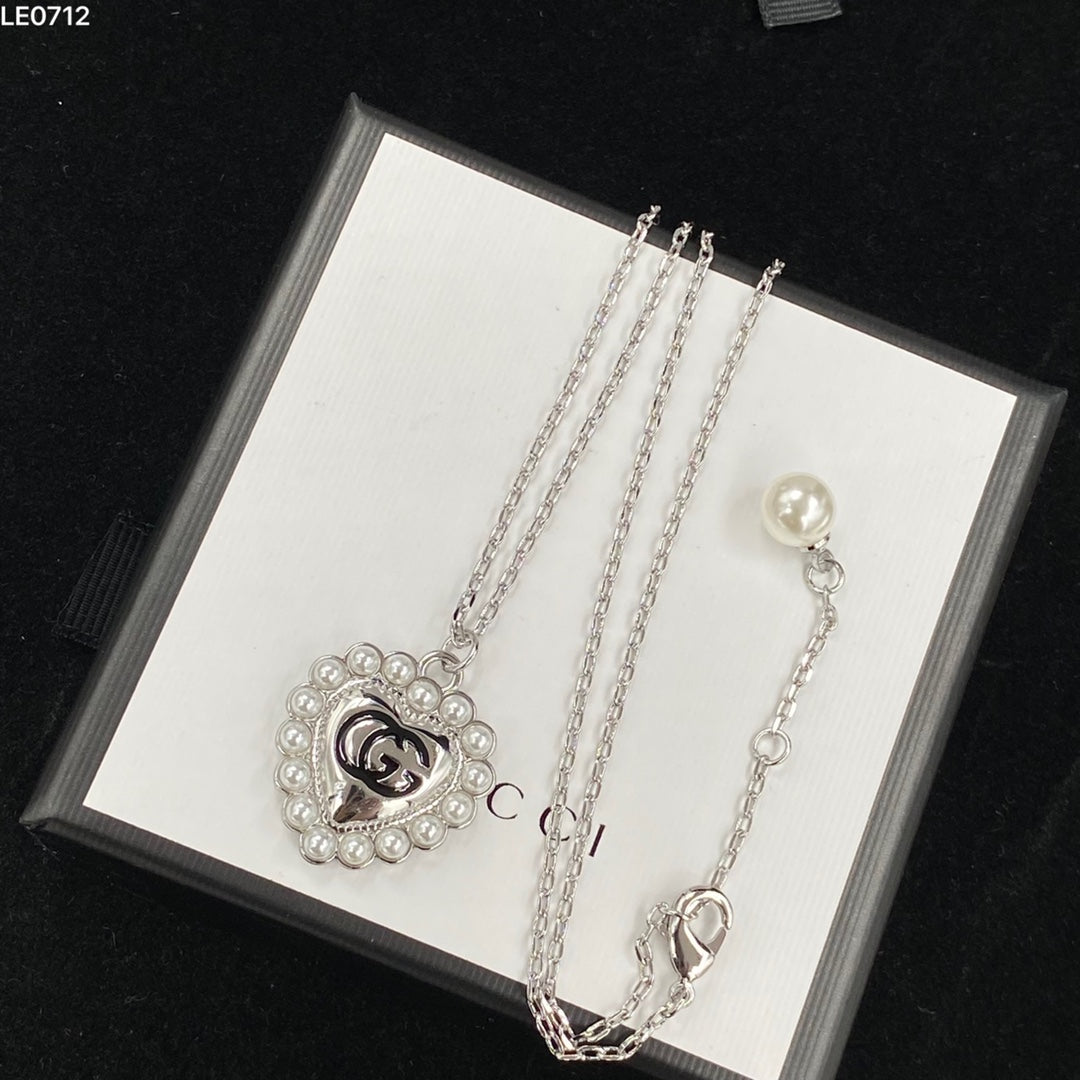 X1Q85B48X Popular Necklace