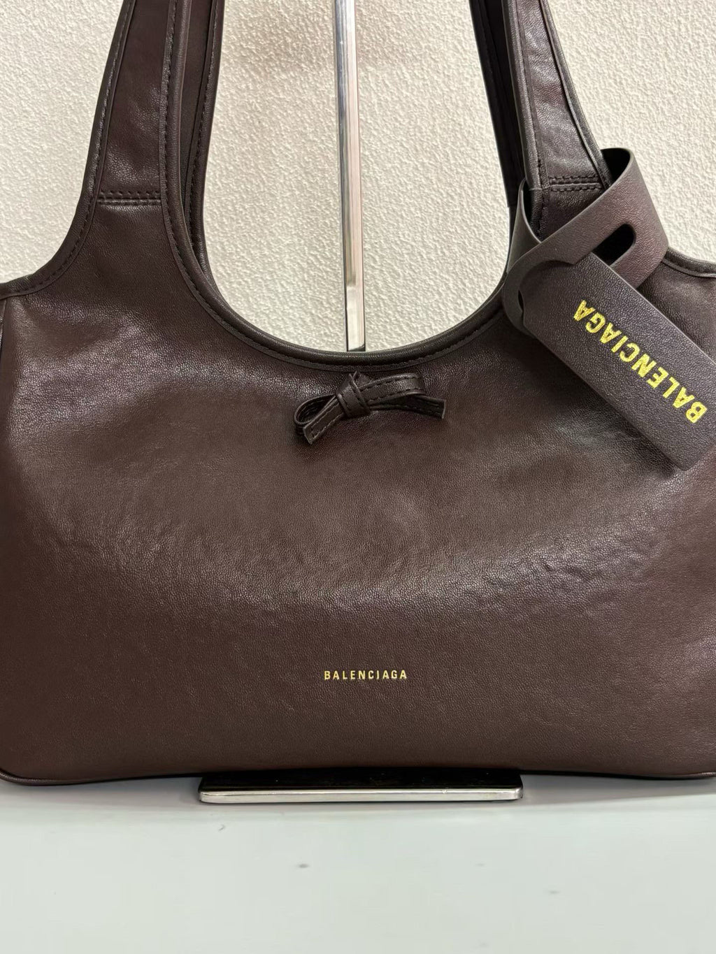 B1N36J12 Popular leather bag