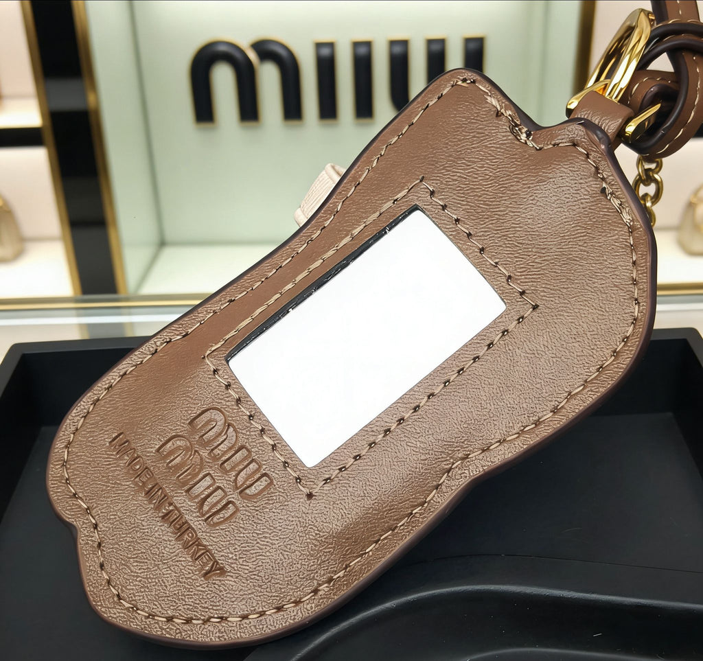 A1R46A20 Popular bag 's charms accessories