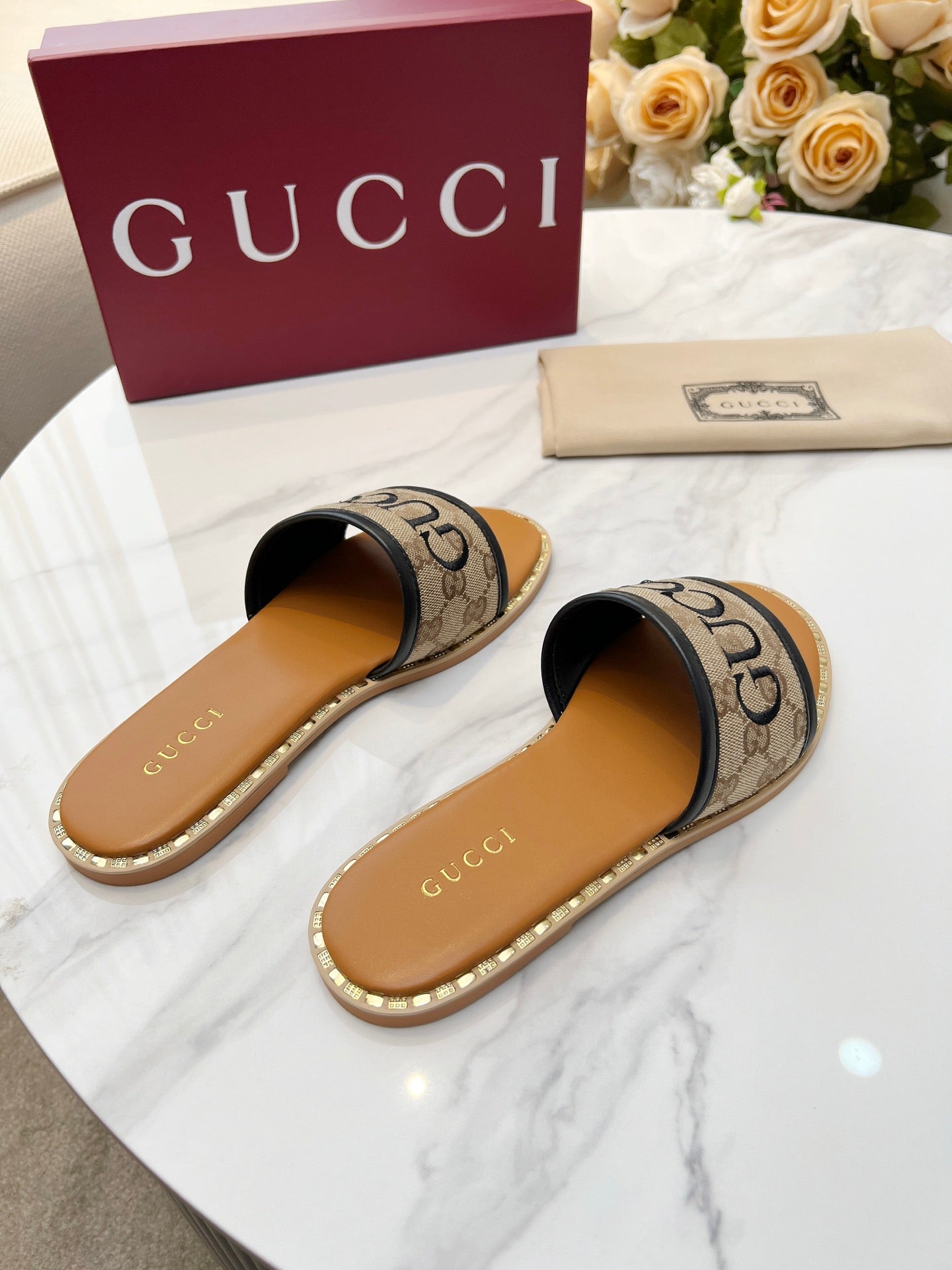 Z2Q55B29 Popular high-quality  Shoes
