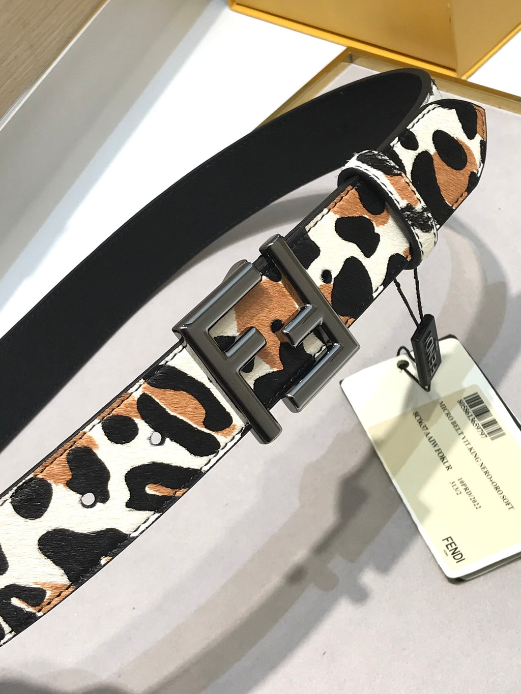 P1Q64F94 Popular   High quality belt With full package